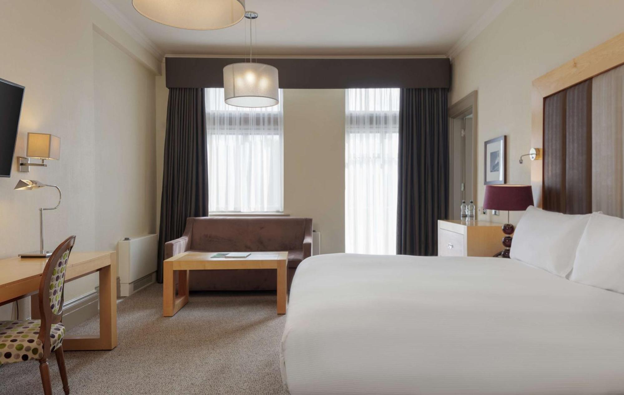 Doubletree By Hilton Harrogate Majestic Hotel & Spa מראה חיצוני תמונה