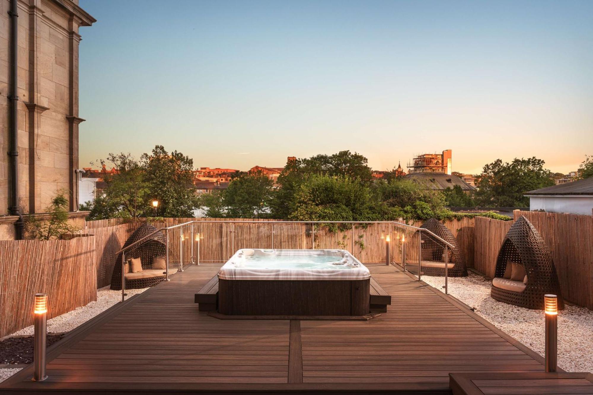 Doubletree By Hilton Harrogate Majestic Hotel & Spa מראה חיצוני תמונה