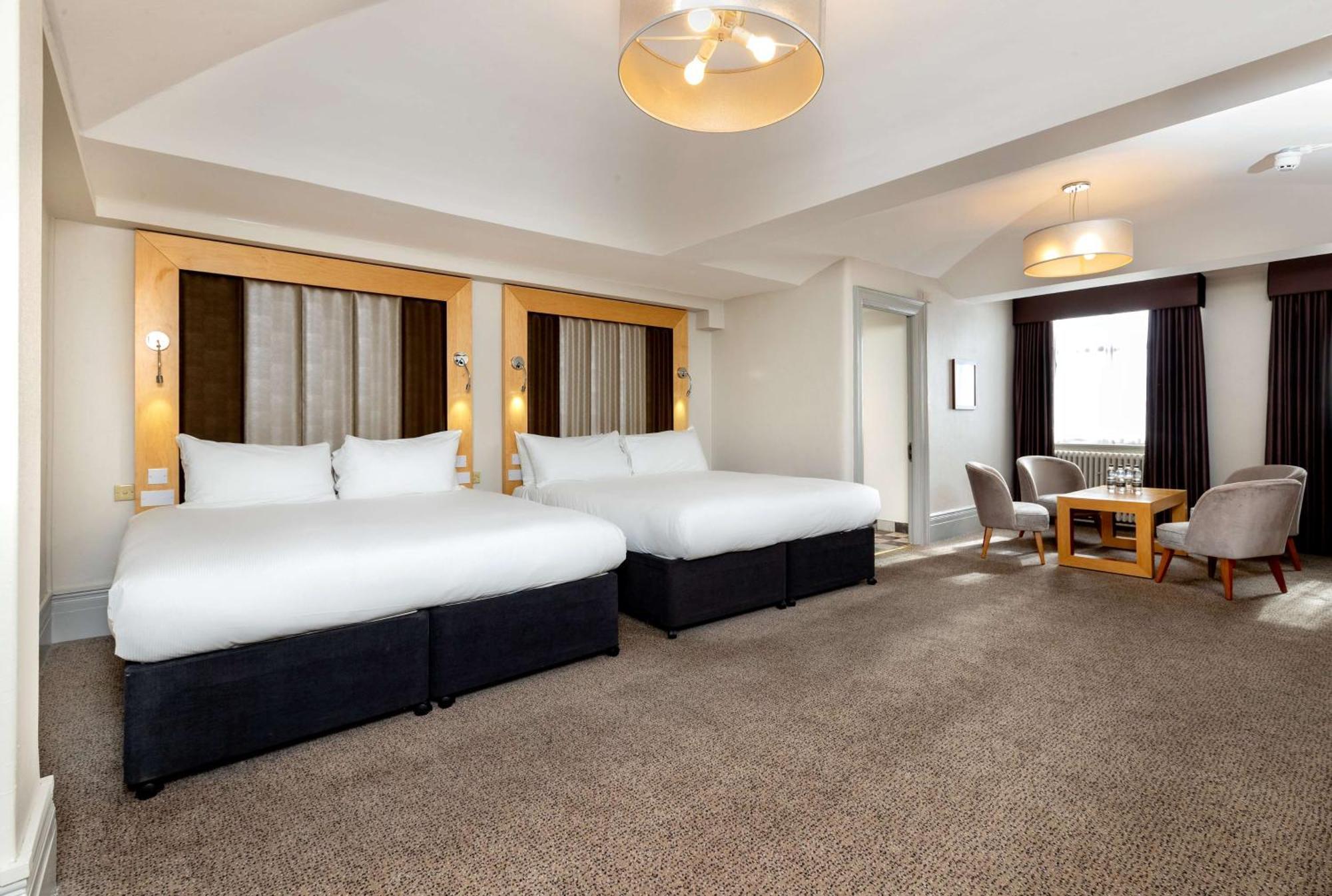 Doubletree By Hilton Harrogate Majestic Hotel & Spa מראה חיצוני תמונה